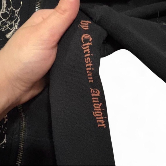 Ed Hardy “Dedicated” Skull & Roses Black zip up Hoodie with details Size: small - Picture 5 of 7